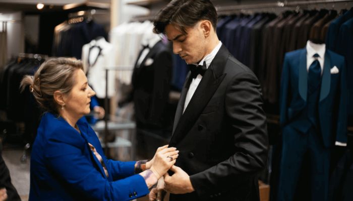 Lovro Juraga u Perrin odijelu na Zlatnom studiju